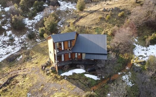 Hermosa Casa 2D – 1B – 1E en Sector Villa Jara – Coyhaique